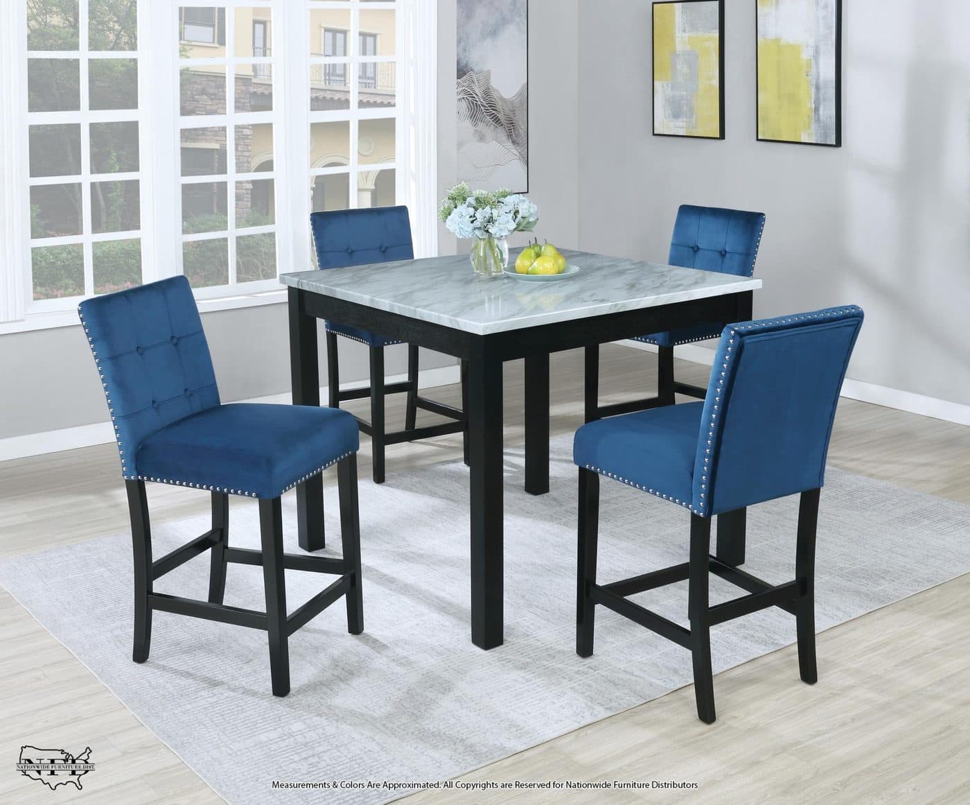 Table & 4 Chairs
